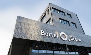 Bertel_O_Steen_2020_Profil_4486-730x450