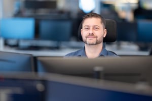 Office-Eye-Share-Bars-Flare-39